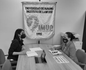Reunión con la Licda. Deysi Vega investigadora del Instituto de la Mujer de la Universidad de Panamá